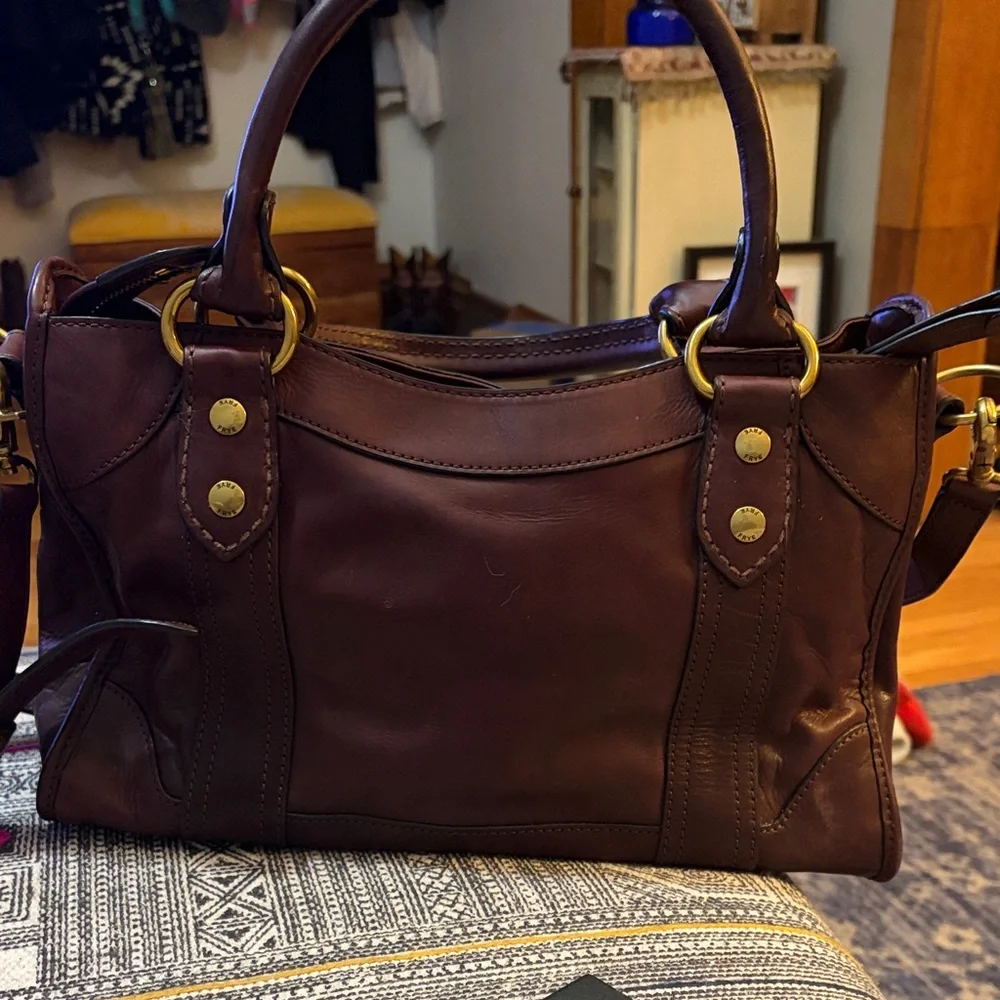 Frye brand, beautiful leather Handbag with adjustable strap. - Picture 1 of 8